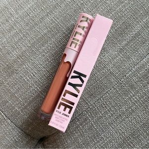 Kylie Cosmetics matte liquid lipstick in 707 KHLO$